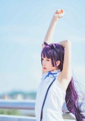 护士美女脱白内裤光屁股图片