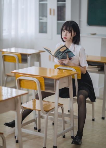 《星期三》电影