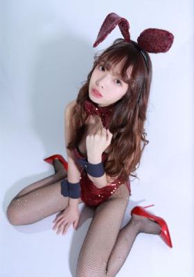 华为三折叠真机外观公布